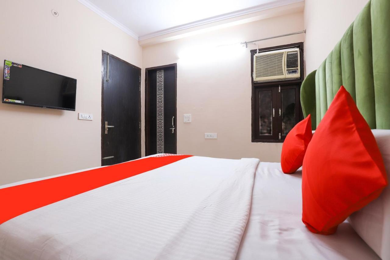 Oyo 77819 Shahdara Inn New Delhi Eksteriør bilde
