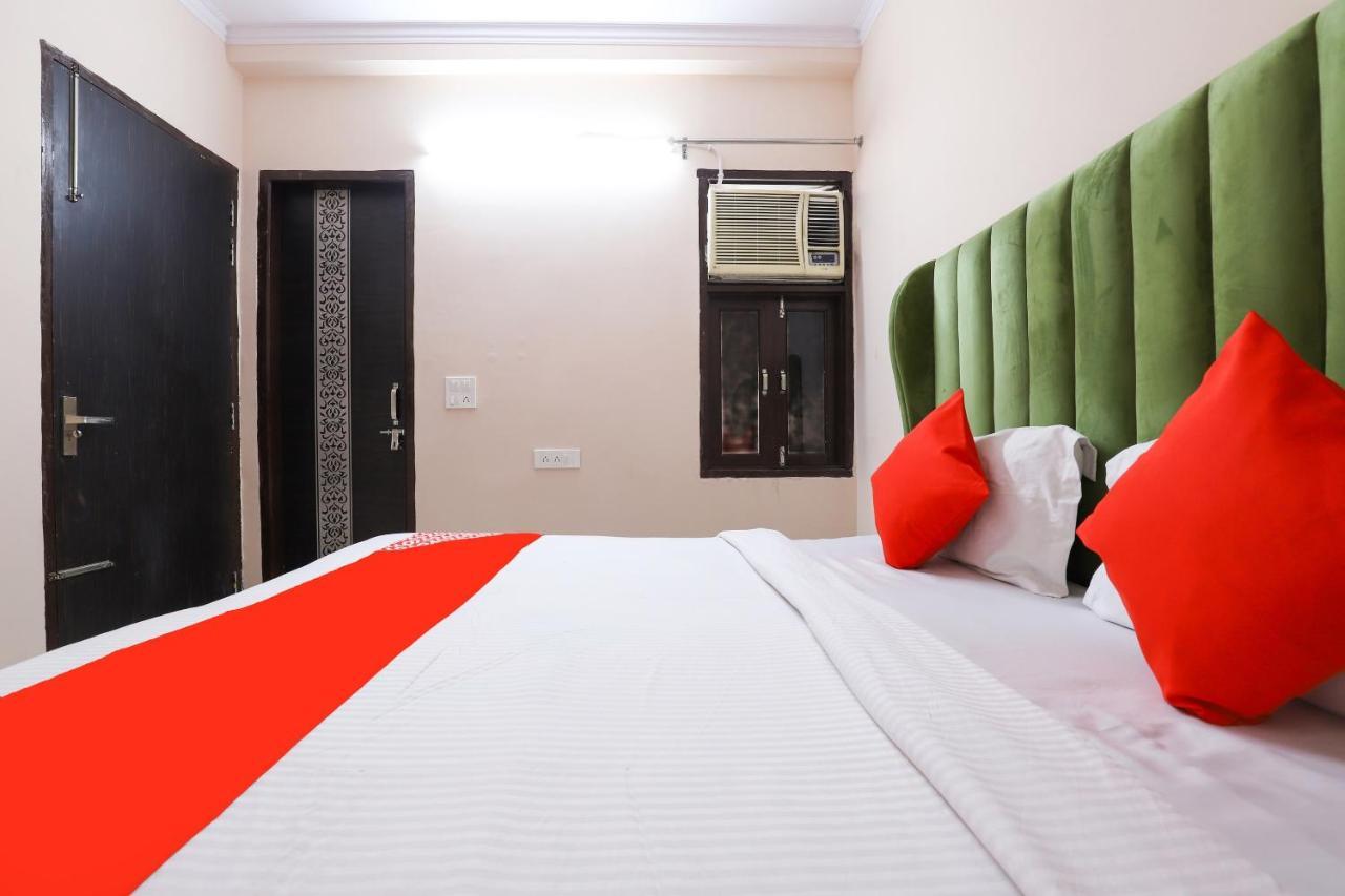 Oyo 77819 Shahdara Inn New Delhi Eksteriør bilde